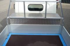 Barthau-Pritsche_auf_Nissan_Cabstar-7