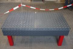 Abschliessbarer-beschichteter-Alublechtisch-3