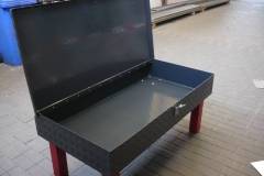 Abschliessbarer-beschichteter-Alublechtisch-5